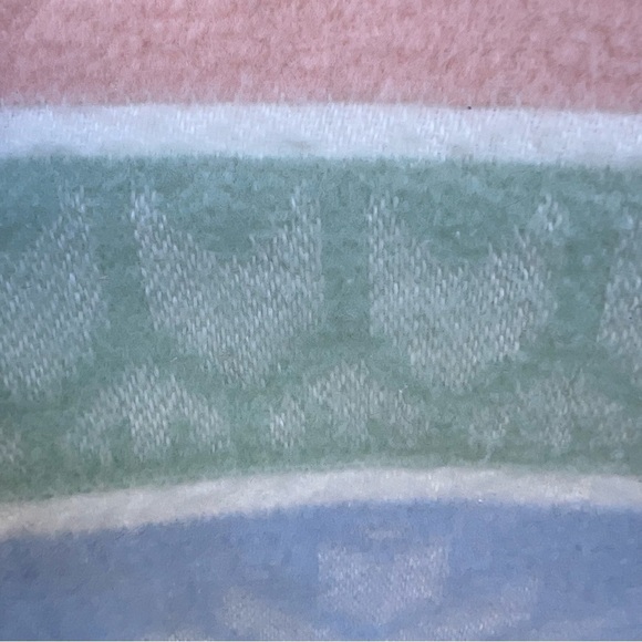 Vintage Fieldcrest Winter Theme Woven Blanket Polar Bear Snowflake Fringe Pastel - Picture 8 of 13